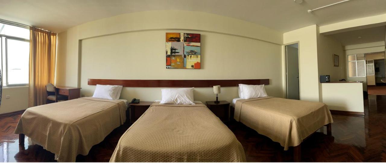Hostal Solari Trujillo Exterior photo